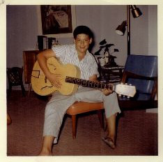 Young Riffmaster with axe.